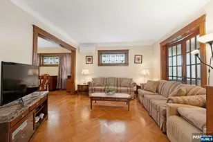 520 Dewey Ave, Cliffside Park, NJ 07010 - Photo 6