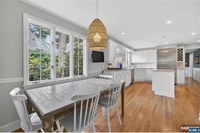 241 Avondale Road, Ridgewood, NJ 07450 - Photo 12