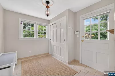 241 Avondale Road, Ridgewood, NJ 07450 - Photo 14
