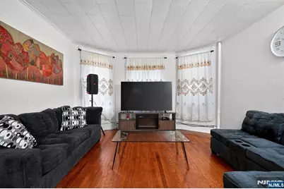 11 Yereance Avenue, Clifton, NJ 07106 - Photo 2