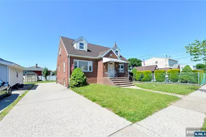 54 Avenue B, Lodi, NJ 07644 - Photo 2