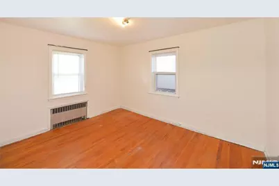 54 Avenue B, Lodi, NJ 07644 - Photo 10