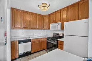 6 Horizon 602, Fort Lee, NJ 07024 - Photo 24