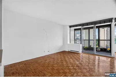 6 Horizon 602 #602, Fort Lee, NJ 07024 - Photo 14