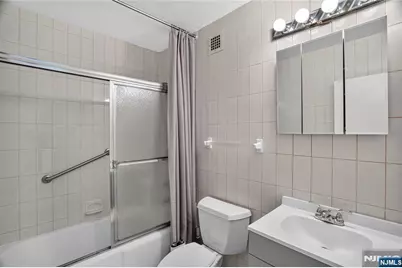 6 Horizon 602 #602, Fort Lee, NJ 07024 - Photo 8