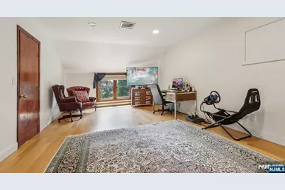 1060 Briar Way, Fort Lee, NJ 07024 - Photo 22