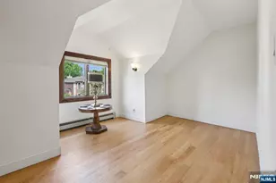 1060 Briar Way, Fort Lee, NJ 07024 - Photo 18