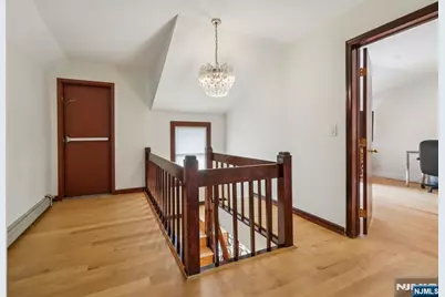 1060 Briar Way, Fort Lee, NJ 07024 - Photo 20