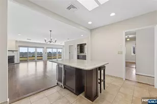 300 Gorge Road 57, Cliffside Park, NJ 07010 - Photo 10