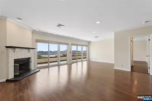 300 Gorge Road 57, Cliffside Park, NJ 07010 - Photo 12