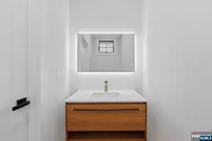 98 Western Ave, Jersey City, NJ 07307 - Photo 28