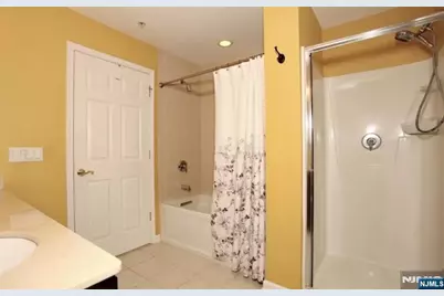 10 Terrace Avenue 11 #11, Hasbrouck Heights, NJ 07604 - Photo 8