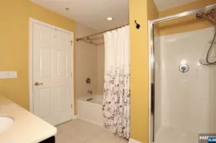 10 Terrace Ave 11, Hasbrouck Heights, NJ 07604 - Photo 8