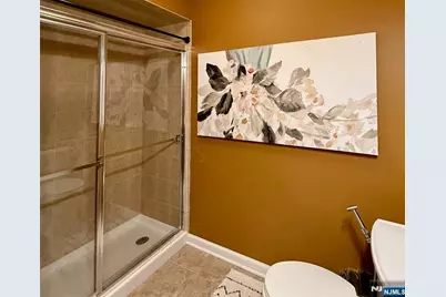 10 Terrace Avenue 11 #11, Hasbrouck Heights, NJ 07604 - Photo 4