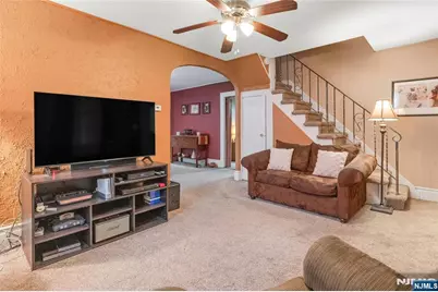 22 Passaic Avenue, Hasbrouck Heights, NJ 07604 - Photo 10