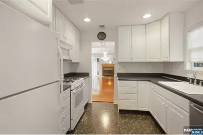 35 Quail 35 #35, Old Tappan, NJ 07675 - Photo 8
