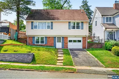 166 Pleasant Avenue, Bergenfield, NJ 07621 - Photo 1