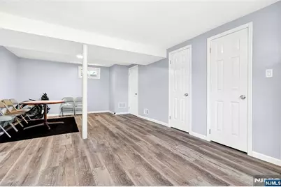 166 Pleasant Avenue, Bergenfield, NJ 07621 - Photo 4
