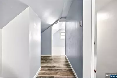 166 Pleasant Avenue, Bergenfield, NJ 07621 - Photo 26