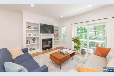 8 Deans Court, Fairfield, NJ 07004 - Photo 14
