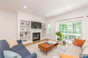 8 Deans Ct, Fairfield, NJ 07004 - Photo 14