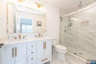 8 Deans Ct, Fairfield, NJ 07004 - Photo 18
