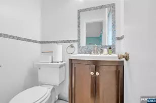 550 Englewood Ave, Teaneck Township, NJ 07666 - Photo 18