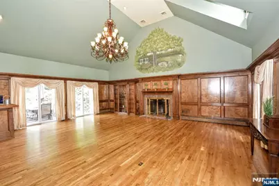 958 Arapaho Trail, Franklin Lakes, NJ 07417 - Photo 8
