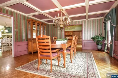 958 Arapaho Trail, Franklin Lakes, NJ 07417 - Photo 6
