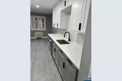 520 Broad Avenue 5 #5, Englewood, NJ 07631 - Photo 2
