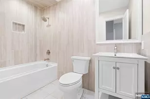 52 Reilly Ct, Hackensack, NJ 07601 - Photo 14