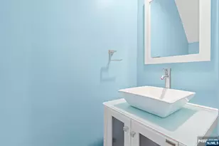 52 Reilly Ct, Hackensack, NJ 07601 - Photo 10