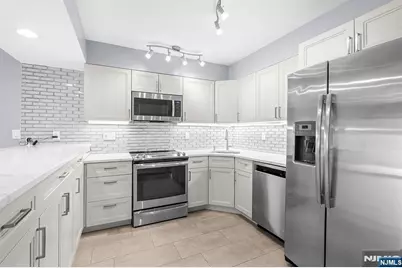 52 Reilly Court, Hackensack, NJ 07601 - Photo 6