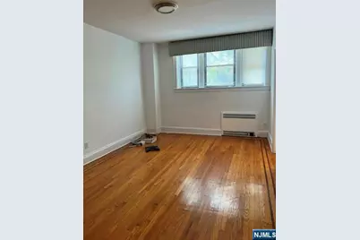 7427 Boulevard East A #a, North Bergen, NJ 07047 - Photo 4