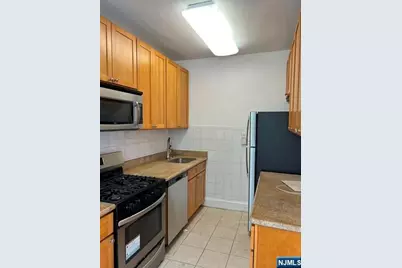 7427 Boulevard East A #a, North Bergen, NJ 07047 - Photo 14