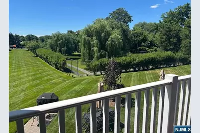 5 Tenakill Park E 205 #205, Cresskill, NJ 07626 - Photo 8