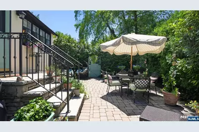 230 Satterthwaite Avenue, Nutley, NJ 07110 - Photo 8