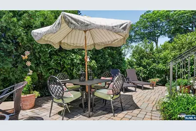 230 Satterthwaite Avenue, Nutley, NJ 07110 - Photo 6