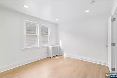 42 Grant Avenue, Kearny, NJ 07032 - Photo 4