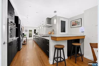 565 Jersey Avenue 1 #1, Jersey City, NJ 07302 - Photo 2