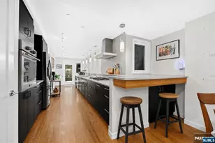565 Jersey Ave 1, Jersey City, NJ 07302 - Photo 2