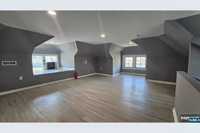 1624 Center Avenue 2nd Floor #2nd Floor, Fort Lee, NJ 07024 - Photo 10