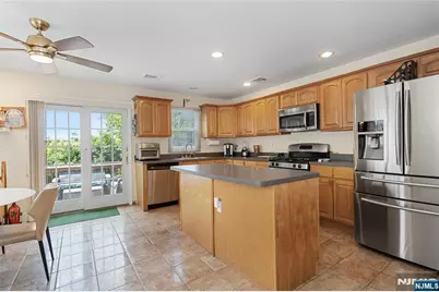 45 Prospect Street, Garfield, NJ 07026 - Photo 8