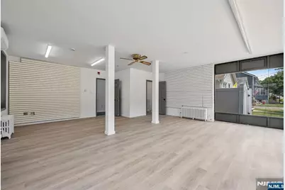 172 W Madison Avenue Storefront &amp; Ga #Storefront &amp; Ga, Dumont, NJ 07628 - Photo 6