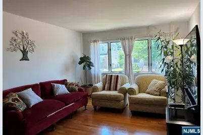 3 Franklin Avenue 1 #1, Wallington, NJ 07057 - Photo 2