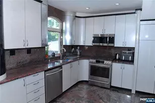 307 Dorothy St, Fair Lawn, NJ 07410 - Photo 12
