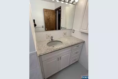 535 Hillside Avenue 1 #1, Palisades Park, NJ 07650 - Photo 22
