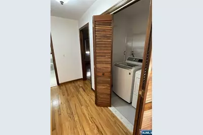 535 Hillside Avenue 1 #1, Palisades Park, NJ 07650 - Photo 16