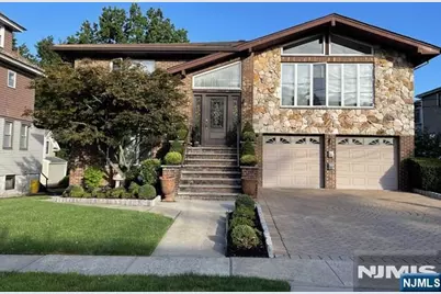 535 Hillside Avenue 1 #1, Palisades Park, NJ 07650 - Photo 1