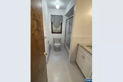 535 Hillside Avenue 1 #1, Palisades Park, NJ 07650 - Photo 18